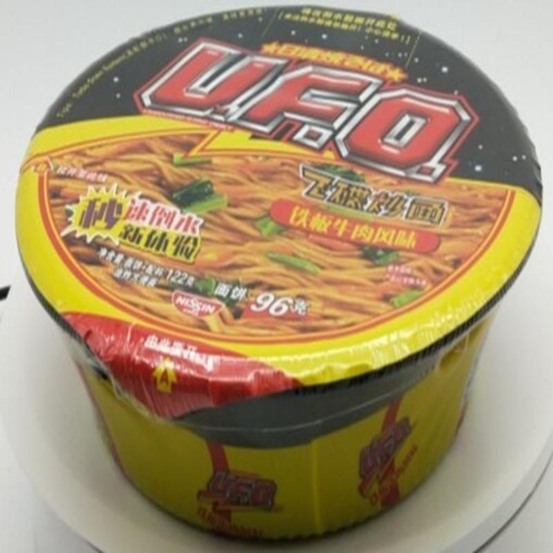 日清UFO飞碟炒面铁板牛肉风味